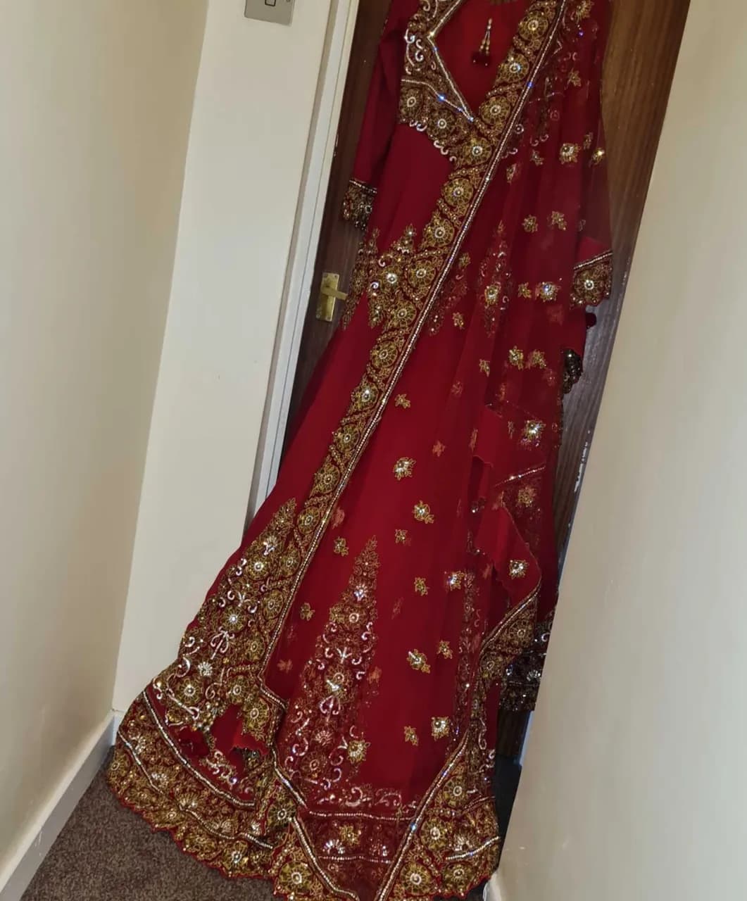 Wedding dress — image 1