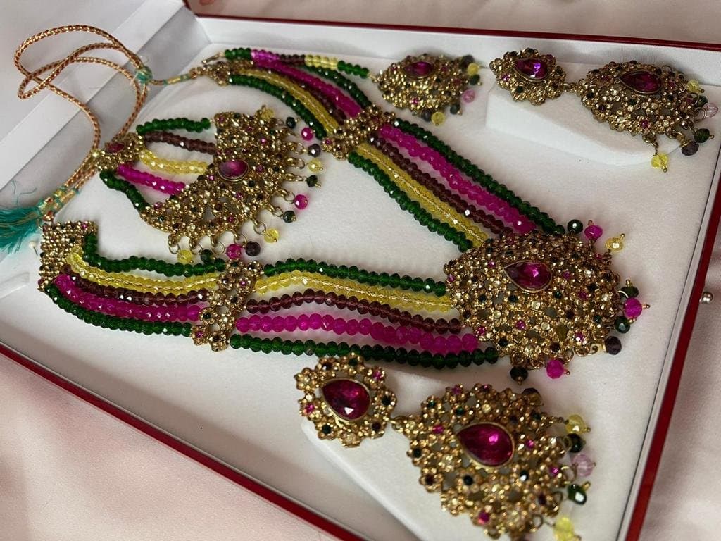 Asian jewellery — image 1