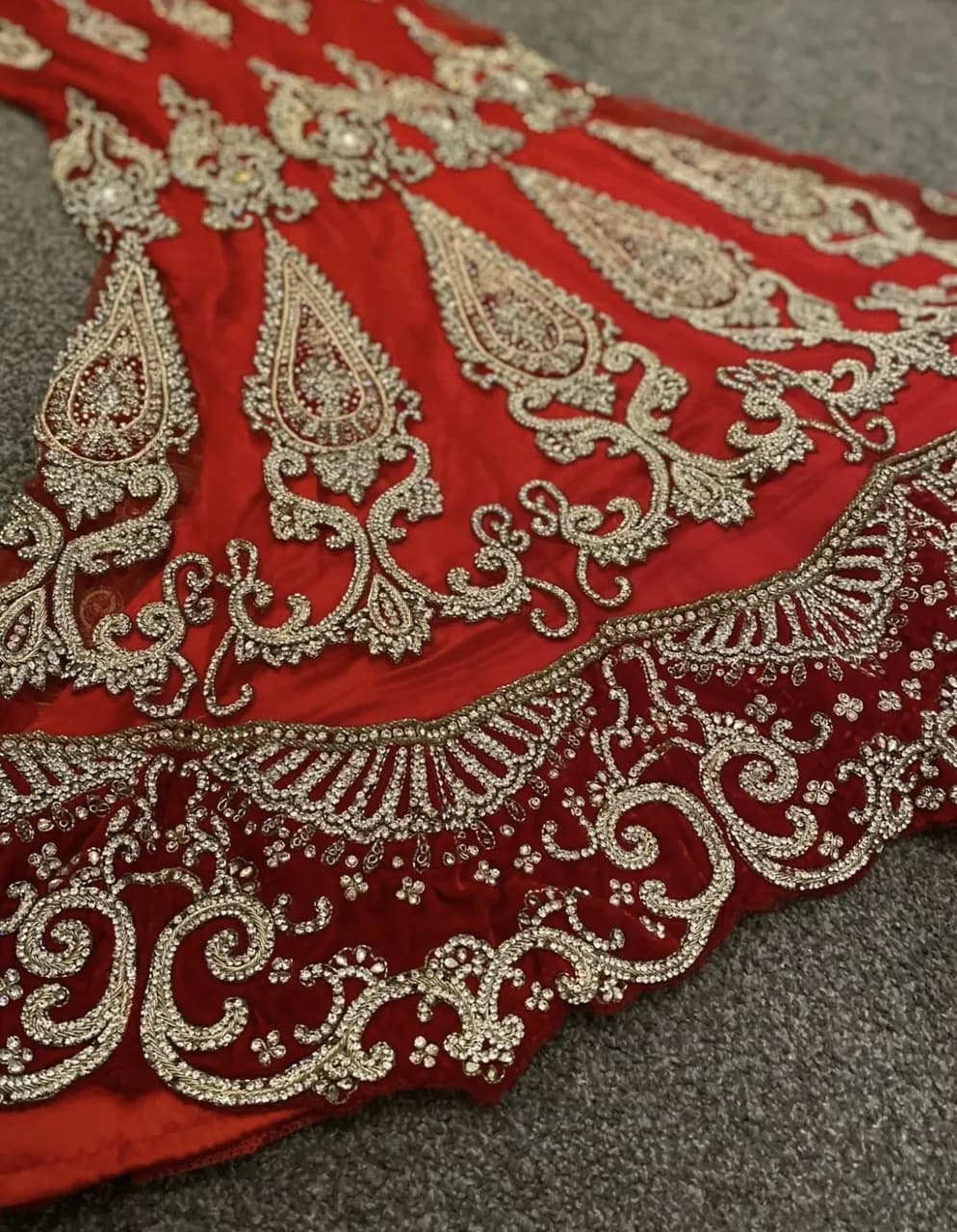 Red wedding lengha like new! — image 1