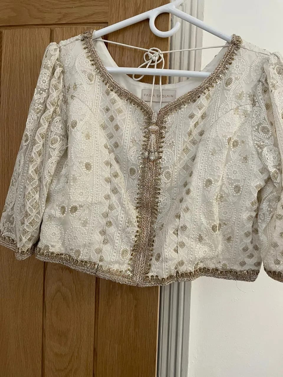 Faiza saqlain lehnga choli perfect condition very heavy — image 1