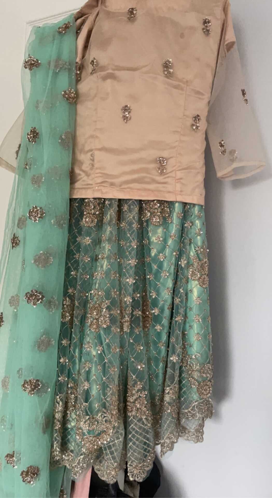 3 piece stunning lengha — image 1
