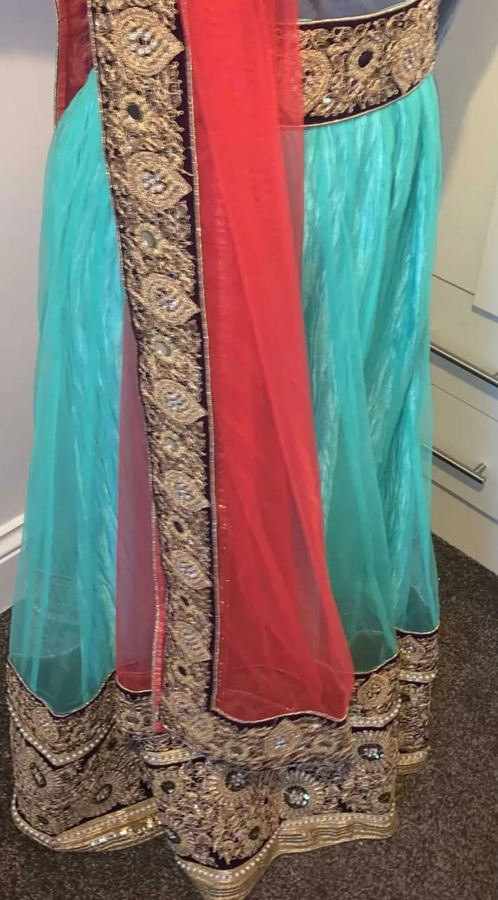 Turquoise skirt/lehnga and dupatta — image 1