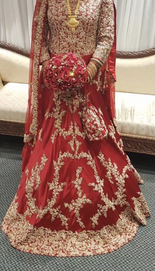 Wedding dress — image 1