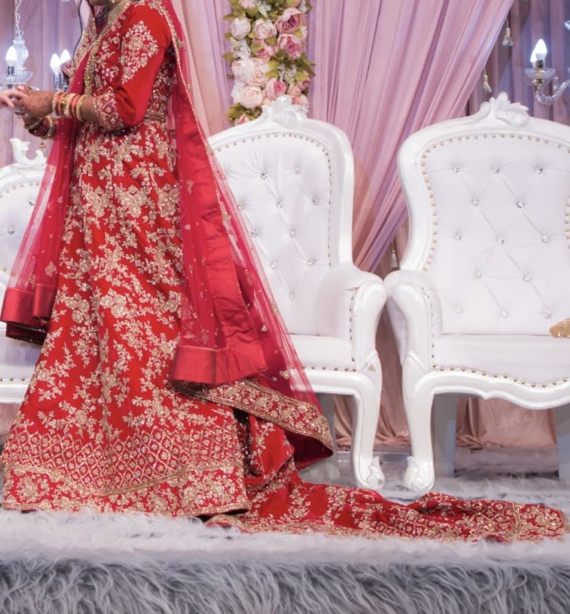 Traditional Asian bridal lengha — image 1