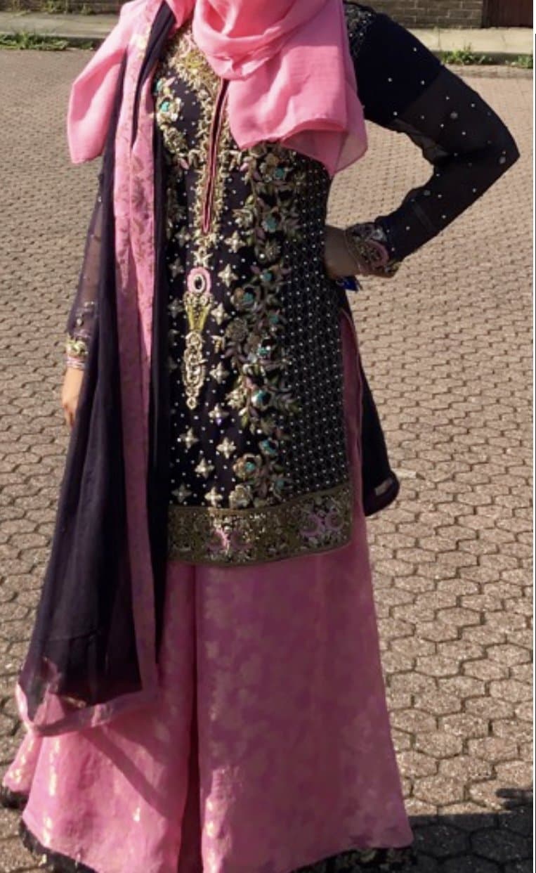 Handmade wedding outfit — image 1