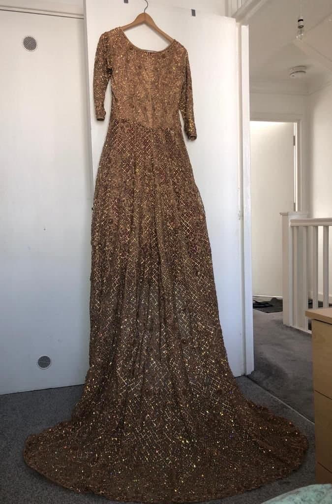 Beautiful Asian wedding dress - Unworn — image 1