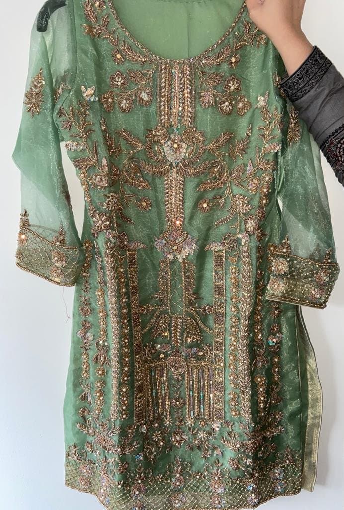 Custom made heavy Pakistani 3 piece lengha with kameez and dupatta — image 1