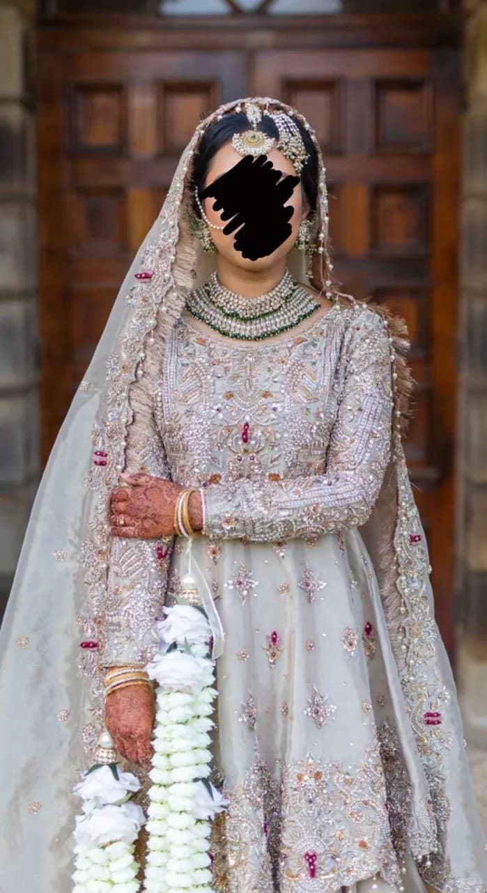 Wedding Dress/Lenga — image 1