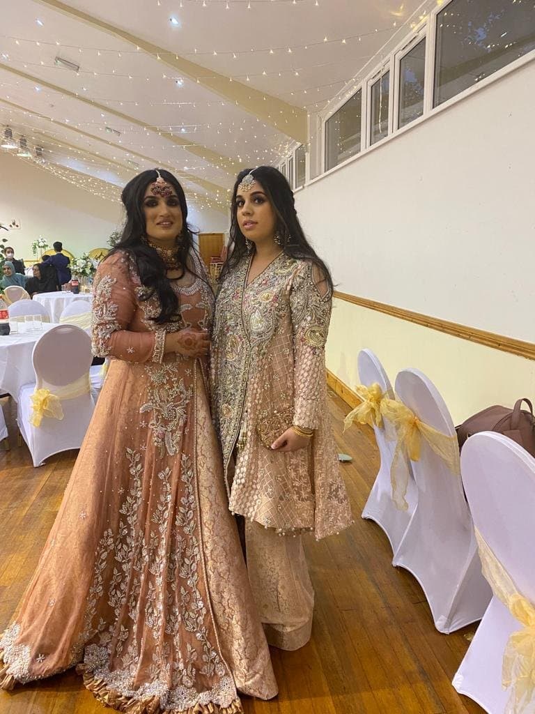 Stunning peach formal wear — image 1