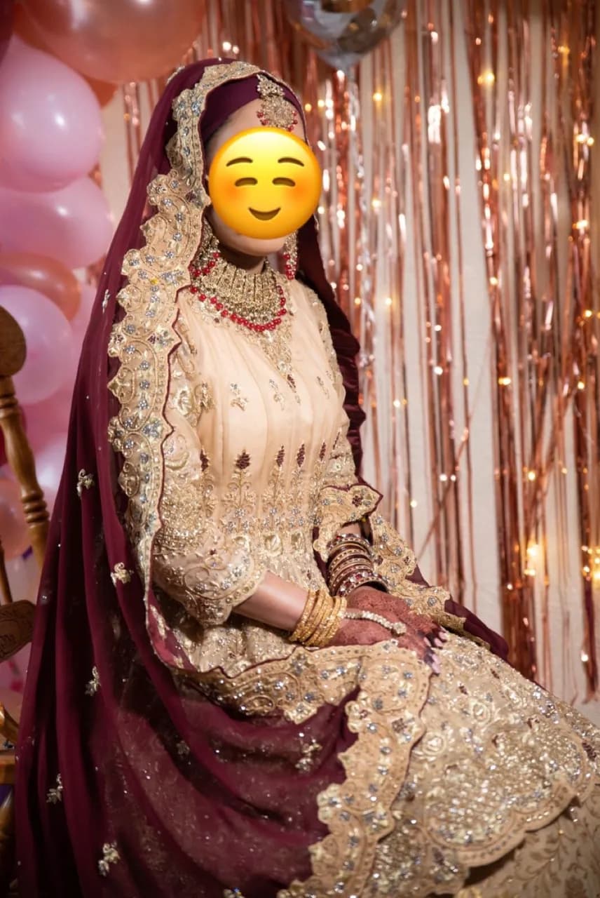 Stunning wedding dress — image 1
