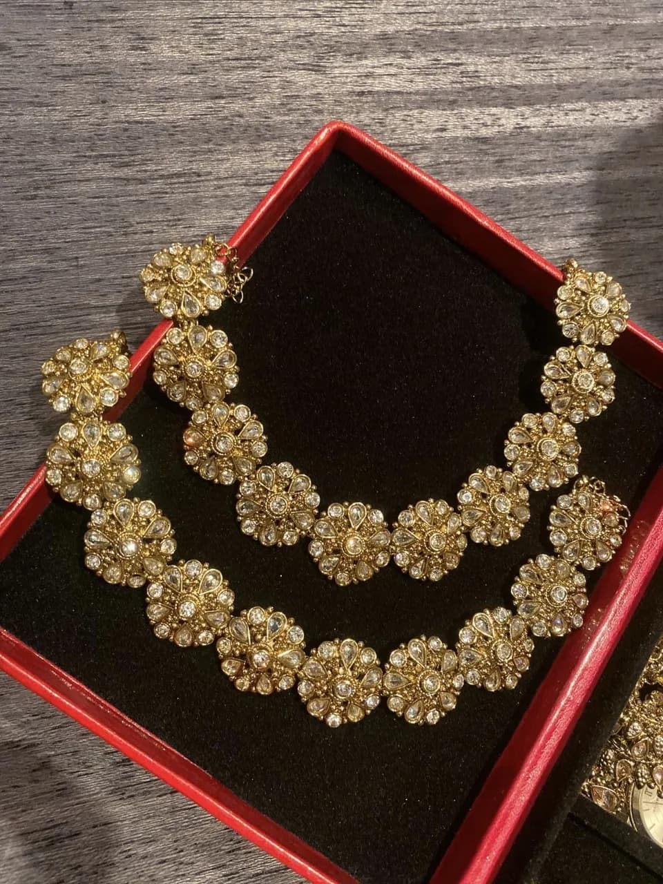 Bees kundan antique gold bridal anklets — image 1