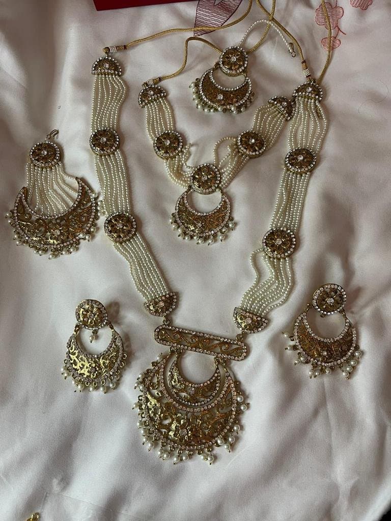 Asian jewellery — image 1