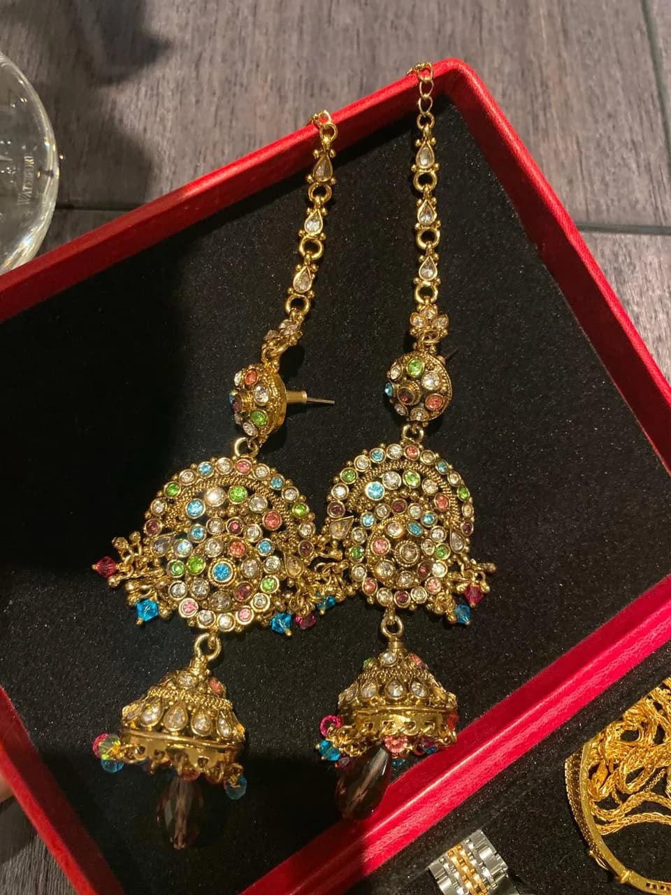 BEES kundan earrings — image 1