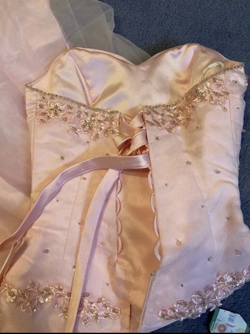 Pink ball gown: bridesmaid dress — image 1