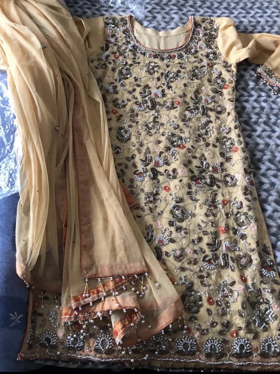 3 piece lengah suit — image 1