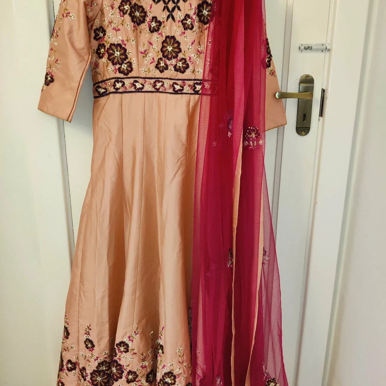 Dusty pink party dress — image 1