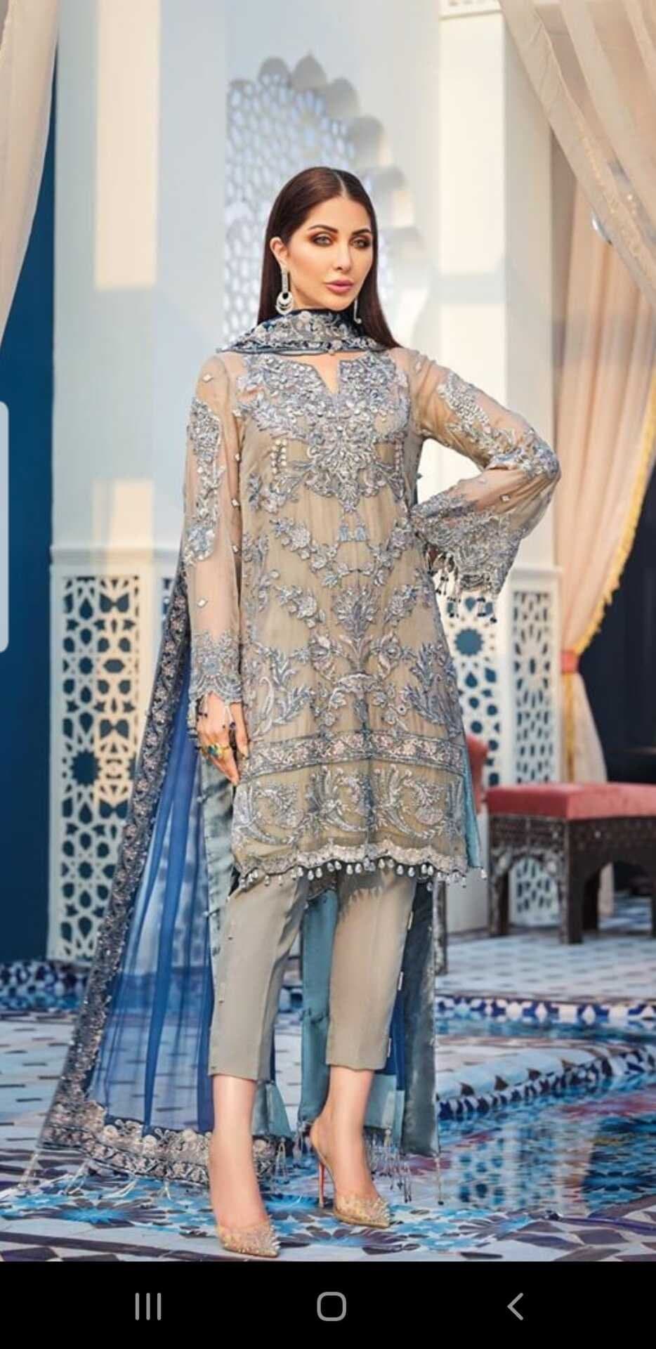 Gulaal outfit size medium — image 1