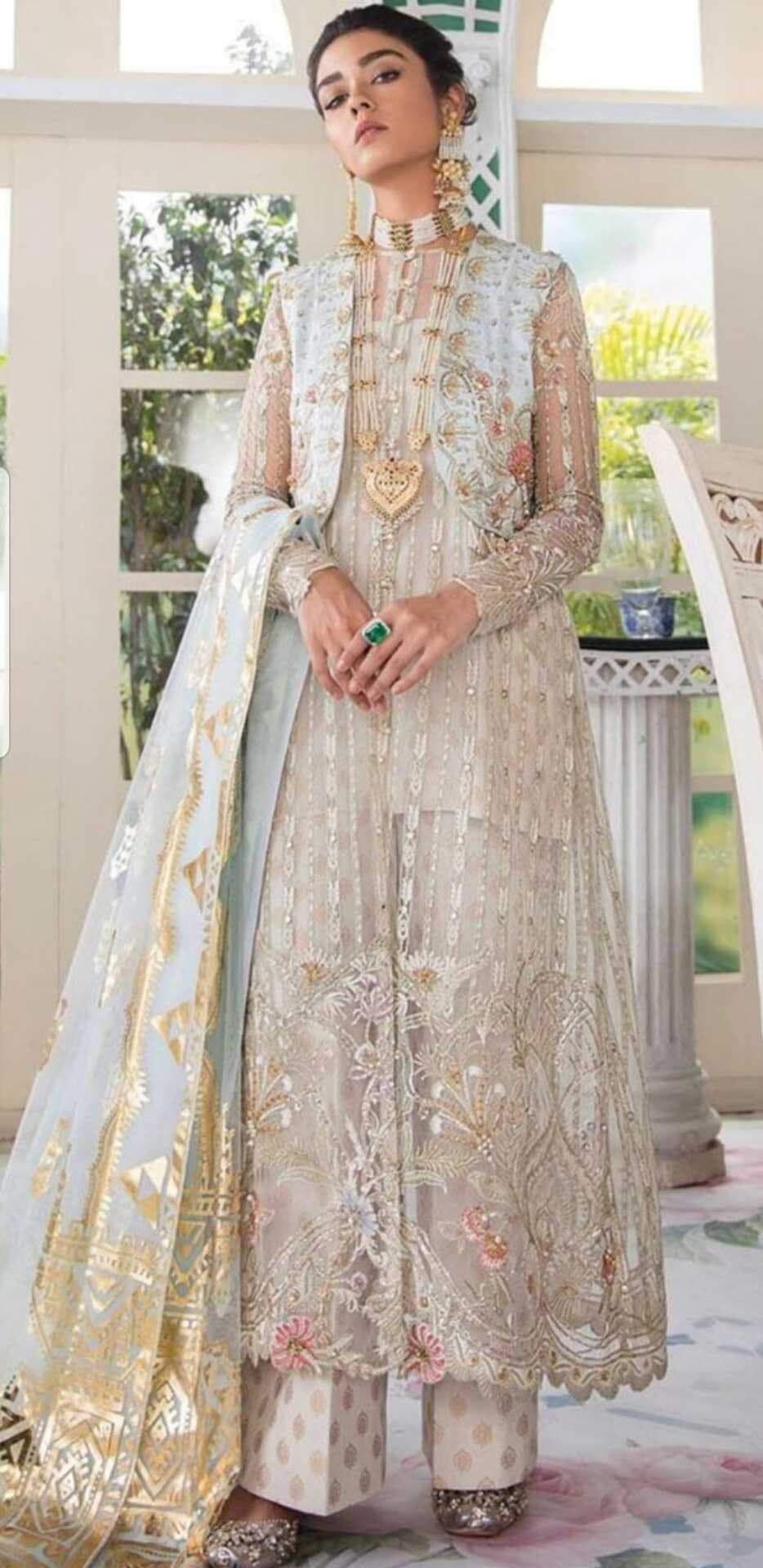 Suffuse designer outfit size medium — image 1