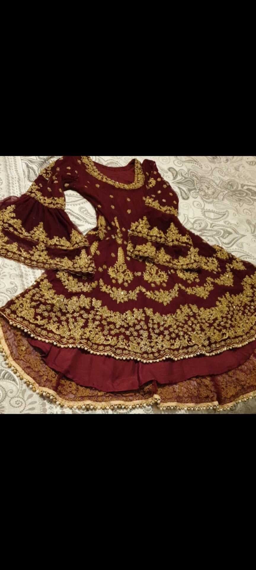 party wear — image 1