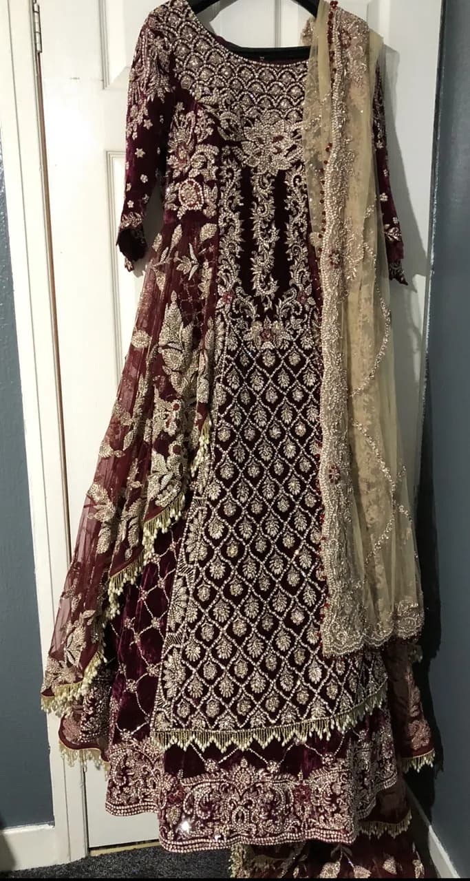 Designer wedding lengha — image 1