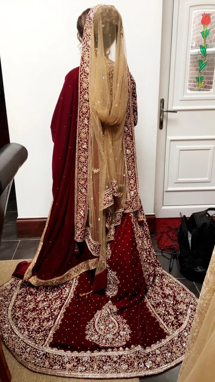 Wedding Dress Size 6-8 — image 1
