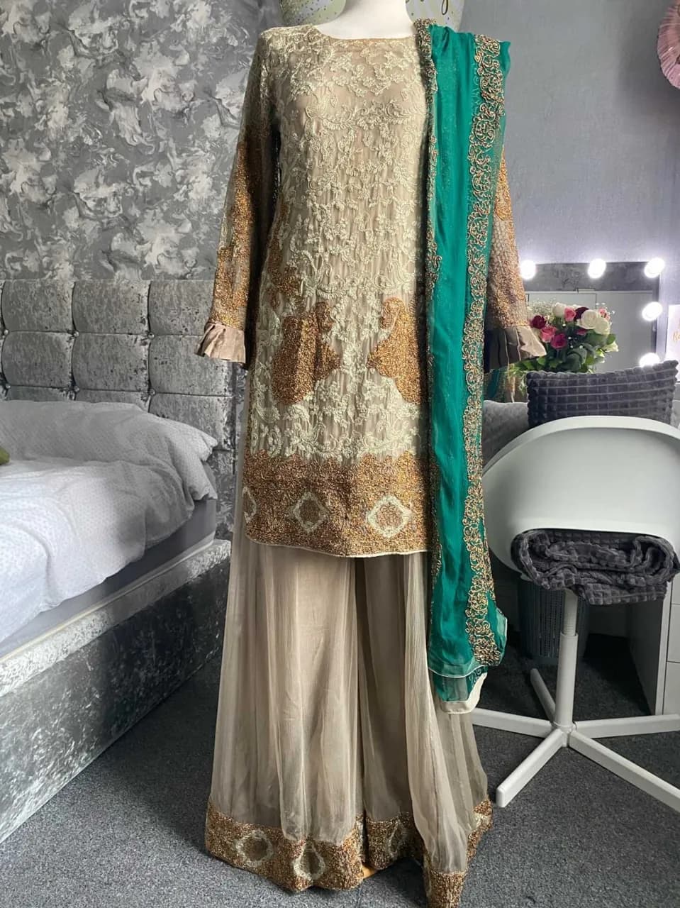 wedding outfit-three piece wide leg trouser outfit-in amazing condition — image 1