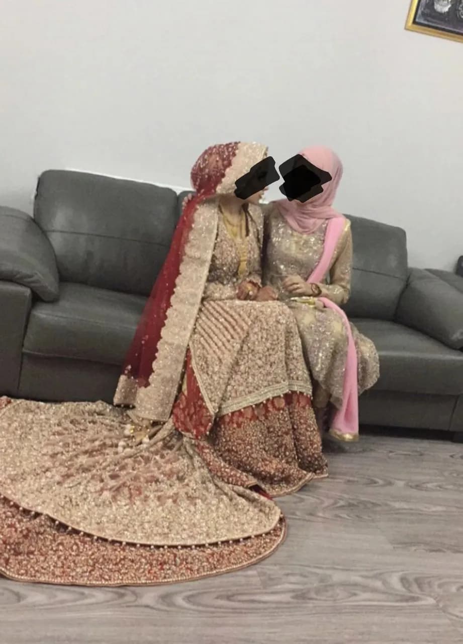 Bridal dress — image 1