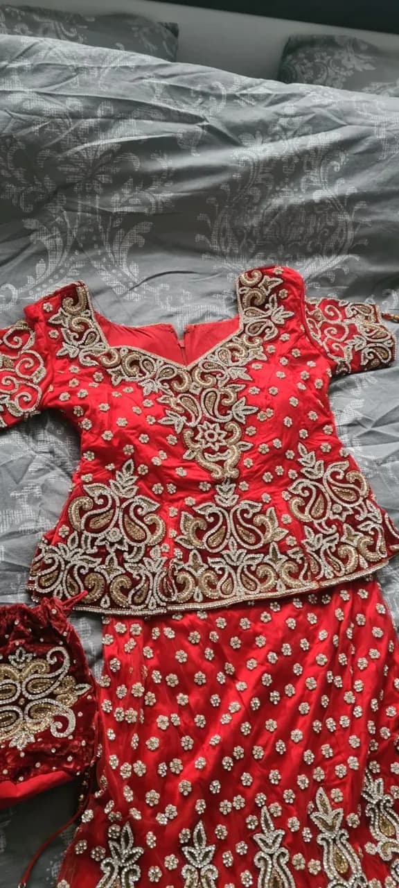 Bridal lehnga — image 1