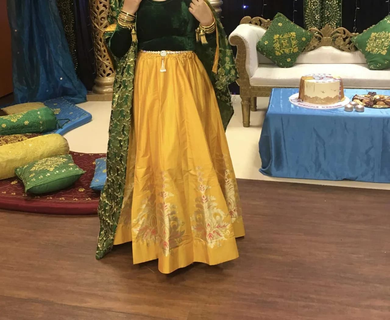 skirt — image 1