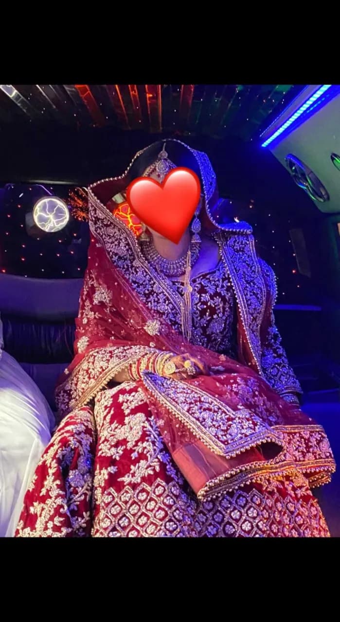 Wedding dress — image 1