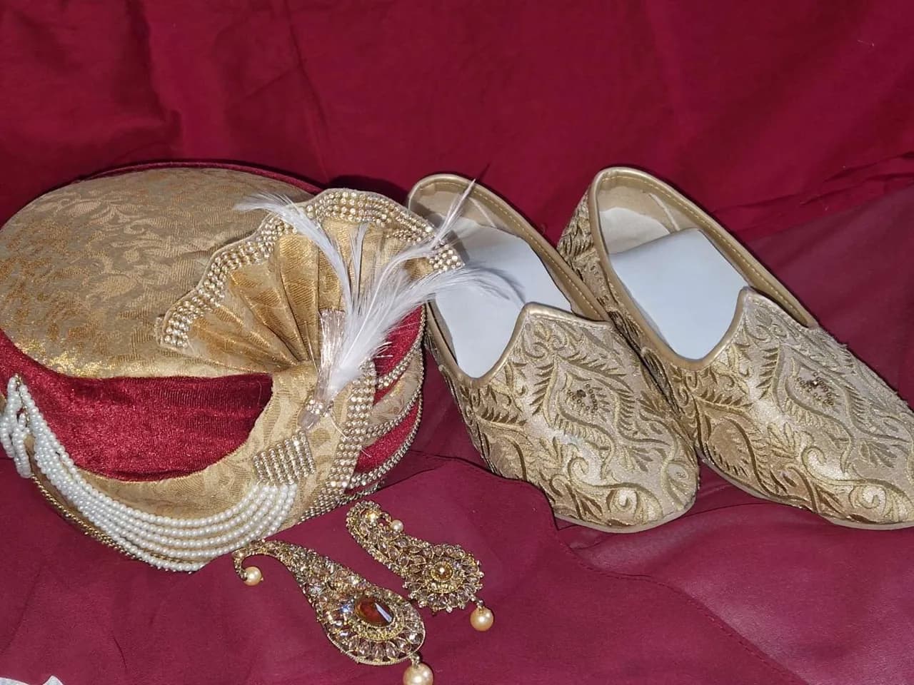 Groomswear — image 1