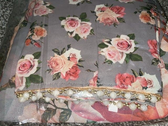 Flower Printed Grey chiffon saree — image 1