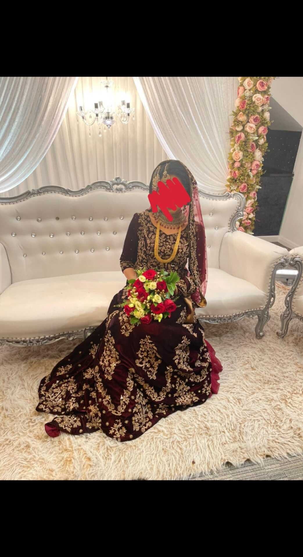 Maroon & antique gold wedding dress — image 1