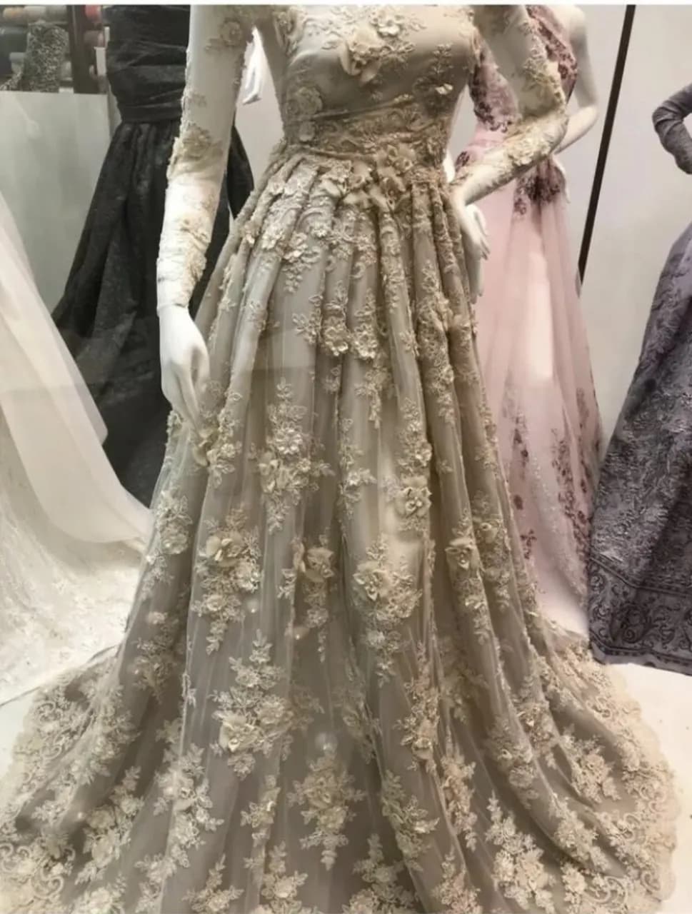 Arab style party dress 3 available — image 1