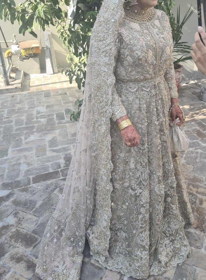 Suffuse Bridal Dress — image 1