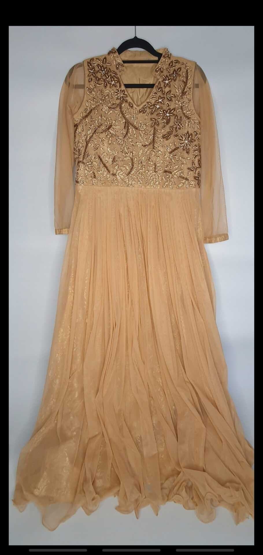 Gold shalwar kameez with diamante embroidery — image 1