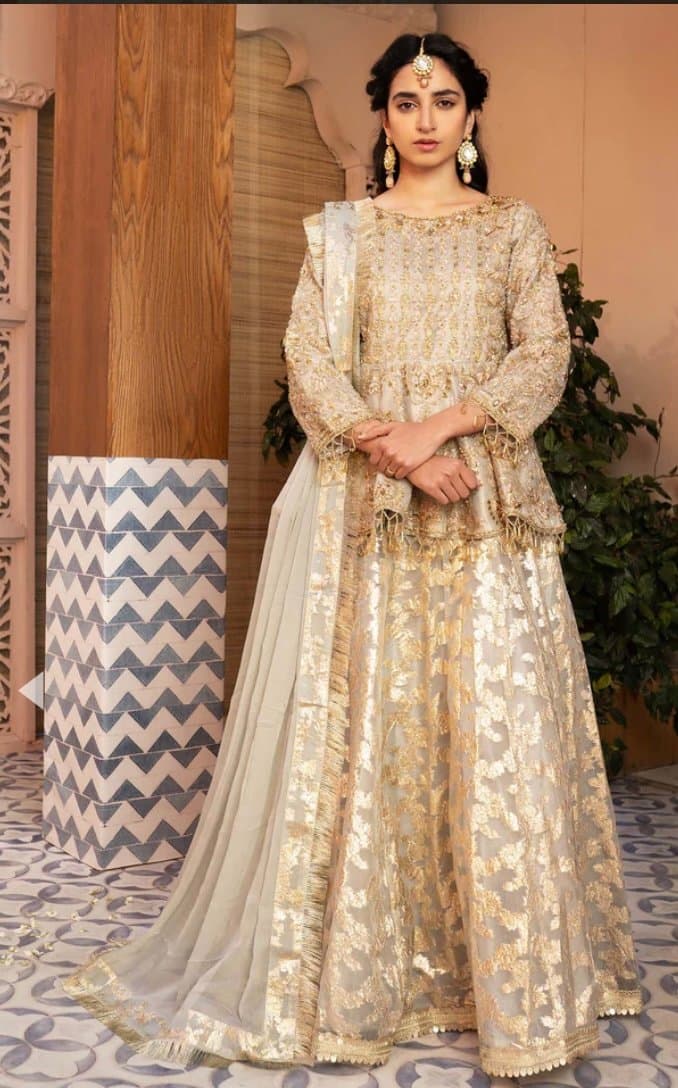 Designer bridesmaid lehenga — image 1
