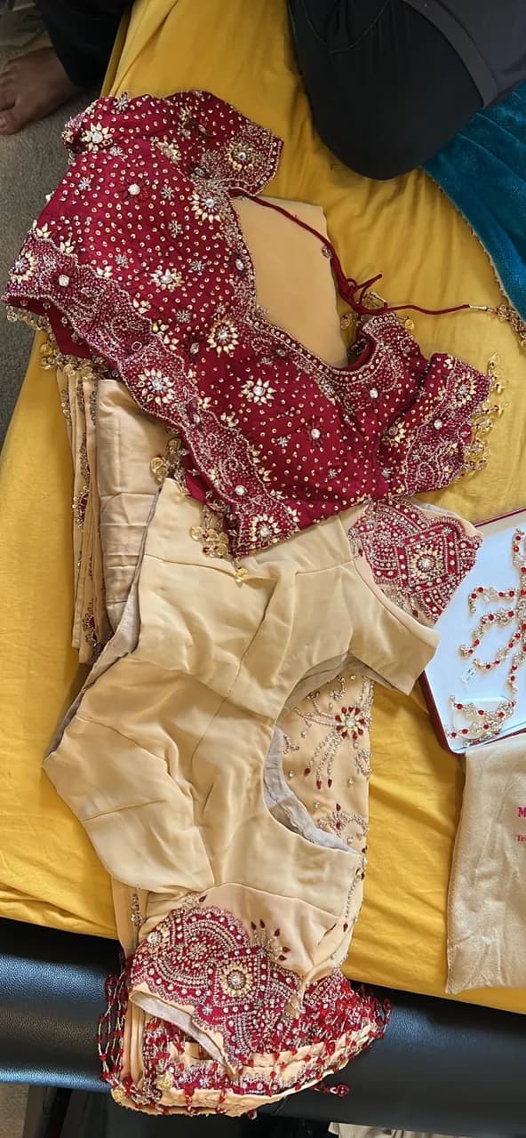 Cream and red georgette sequin heavy saree — image 1