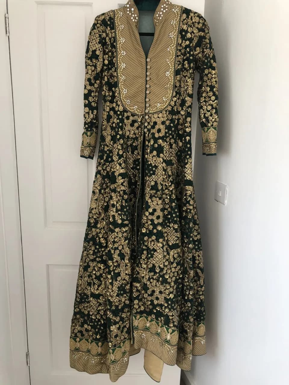 Mendhi / occasionwear outfit — image 1