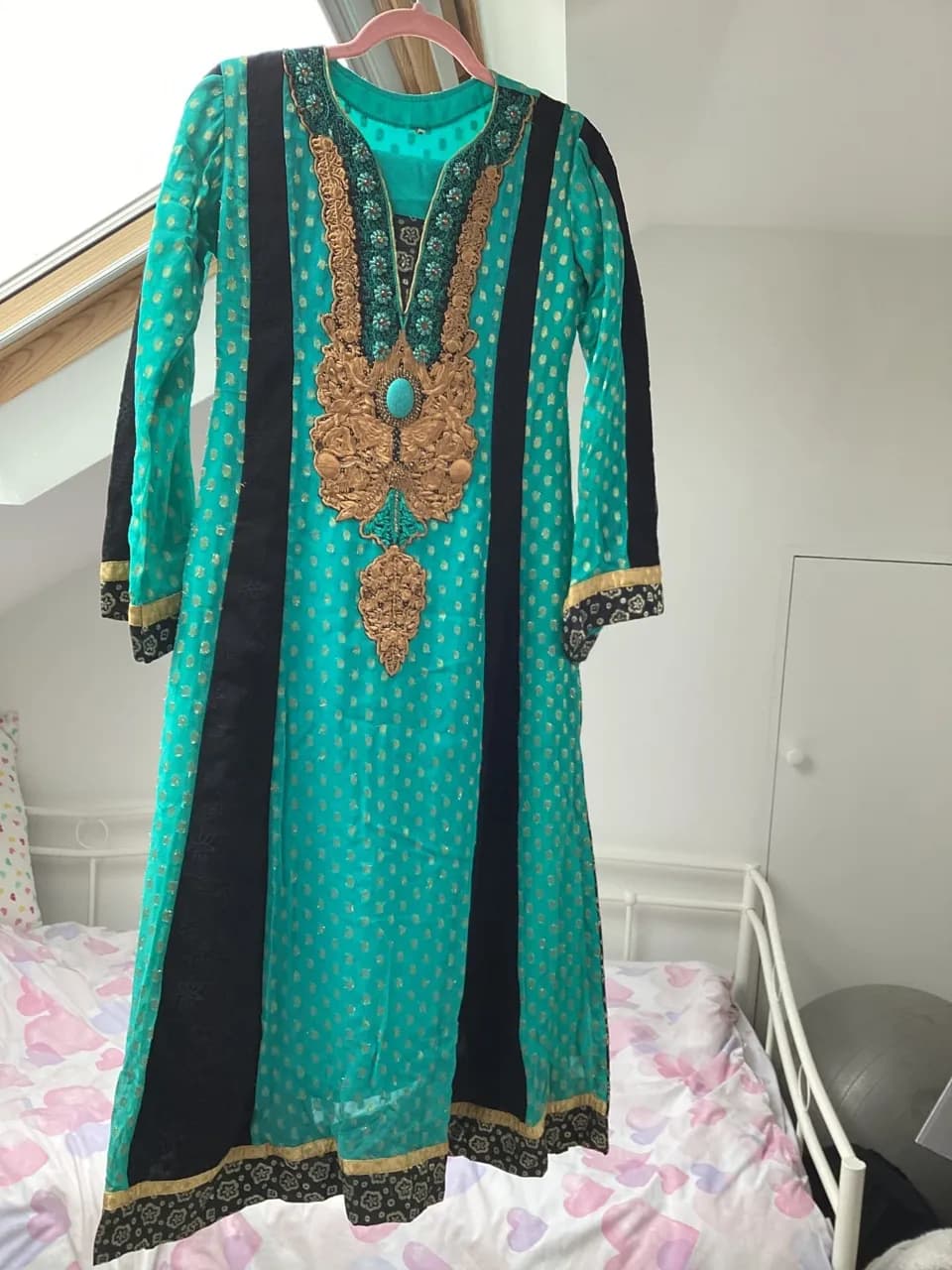 Beautiful green & black Asian suit — image 1