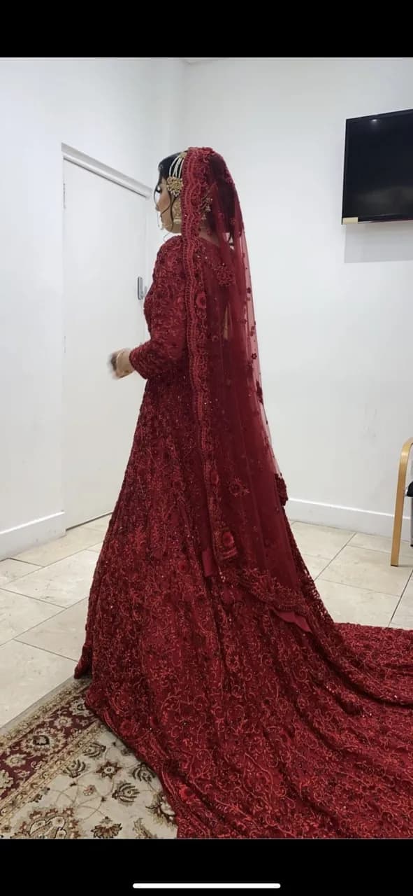 BRIDAL - 1 piece heavy elegant lenga — image 1