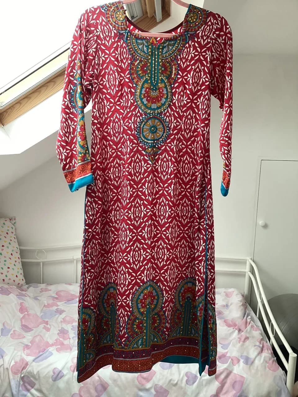 Beautiful red,white and blue print Asian suit — image 1