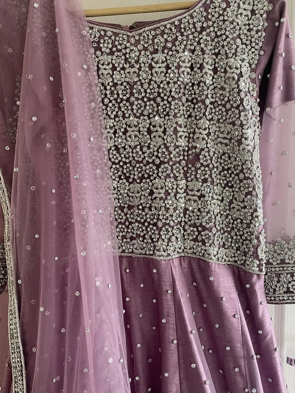 Wedding dress — image 1