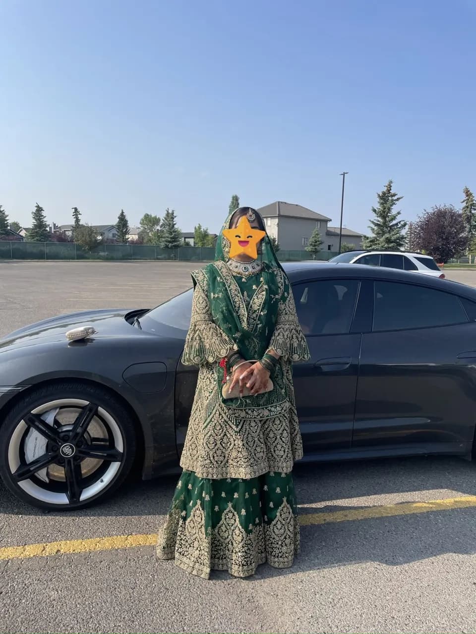 Dark green Indian/pakistani suit dress — image 1