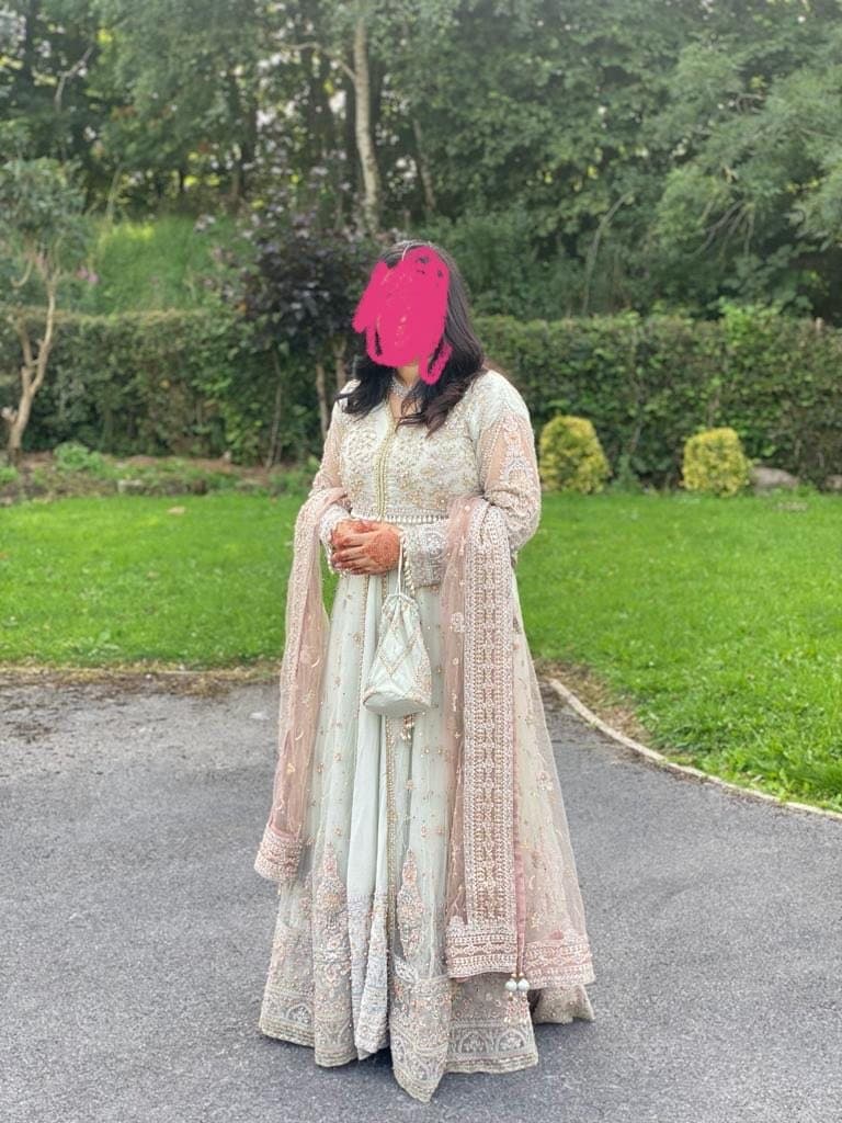 wedding outfit — image 1