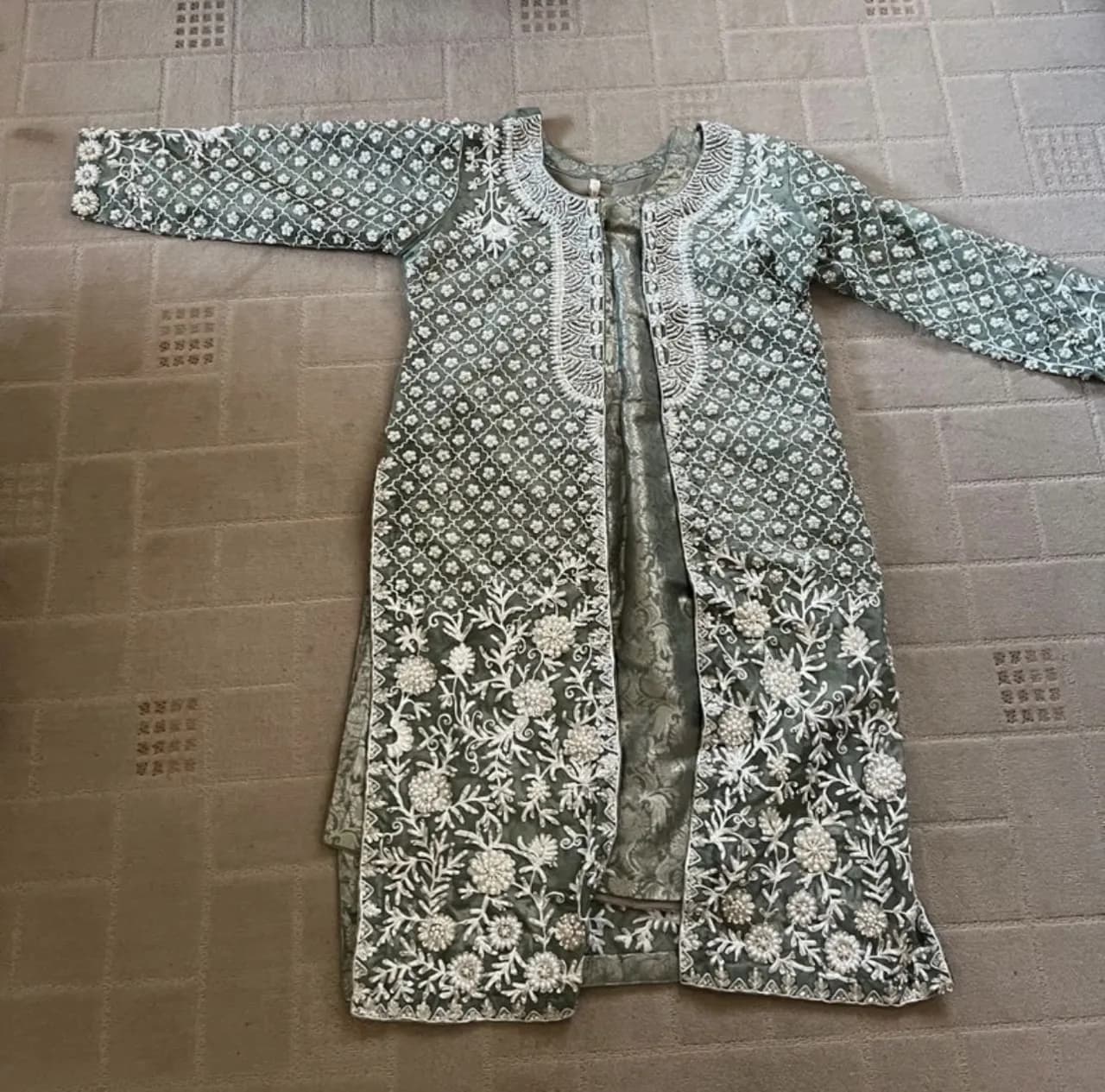 Motif 4 piece Asian wedding / eid clothes — image 1