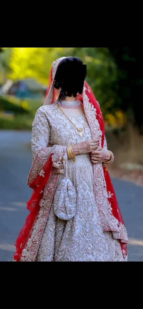 women’s wedding dress — image 1