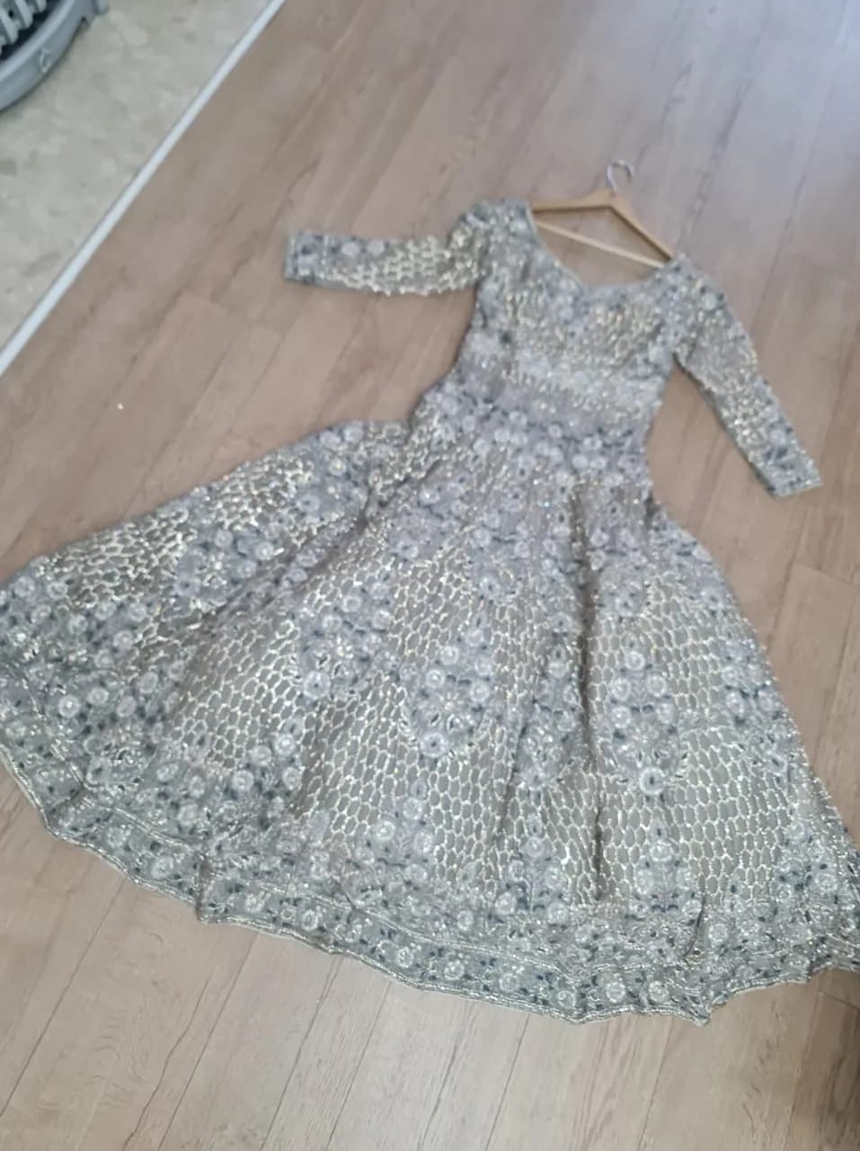 Indian bridal wedding dress, size 8 — image 1