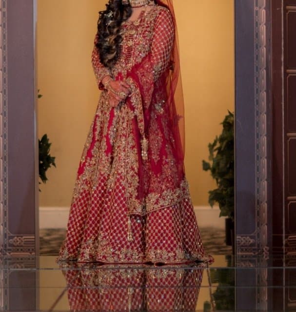 Wedding dress — image 1