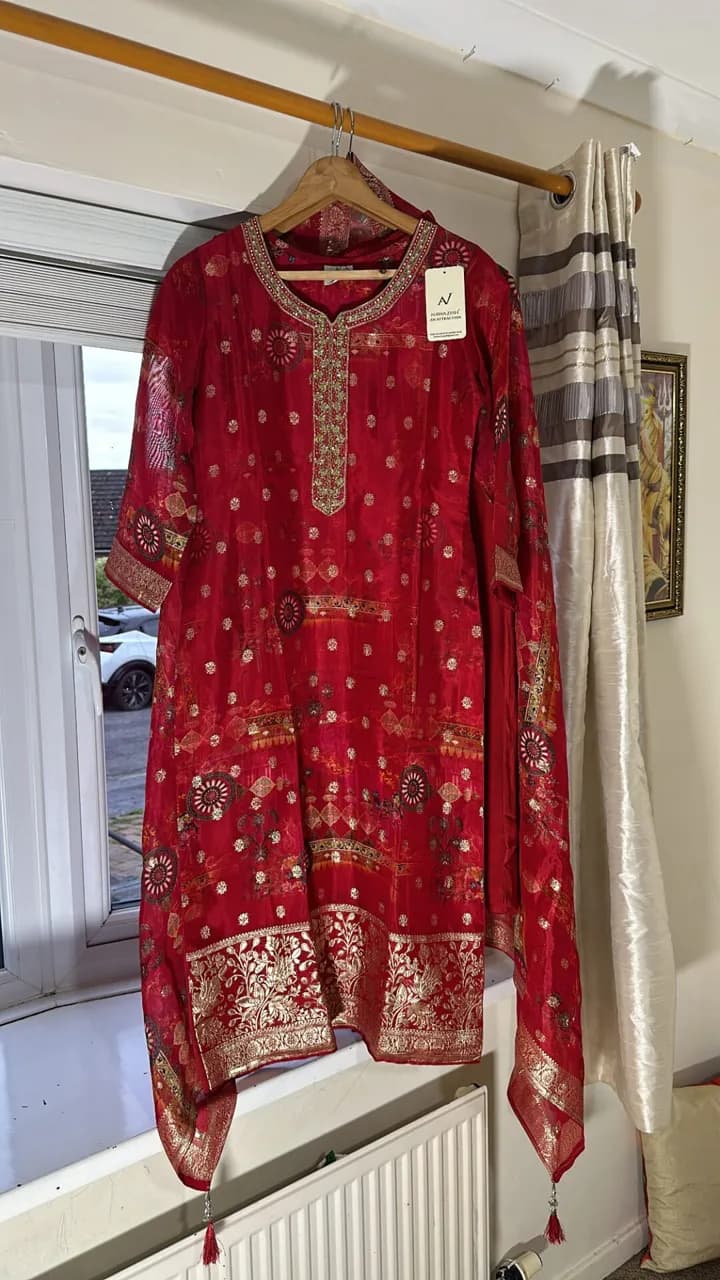 Banarasi silk suit — image 1